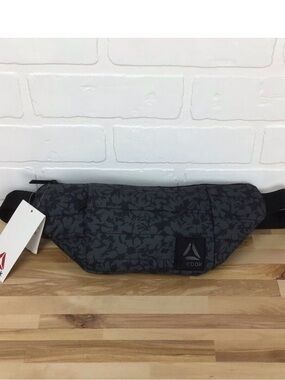 Reebok banana bag black grey travel bag ajustable strap one size floral